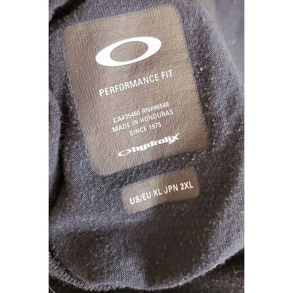 Oakley Tshirt  - Picture 2 of 6
